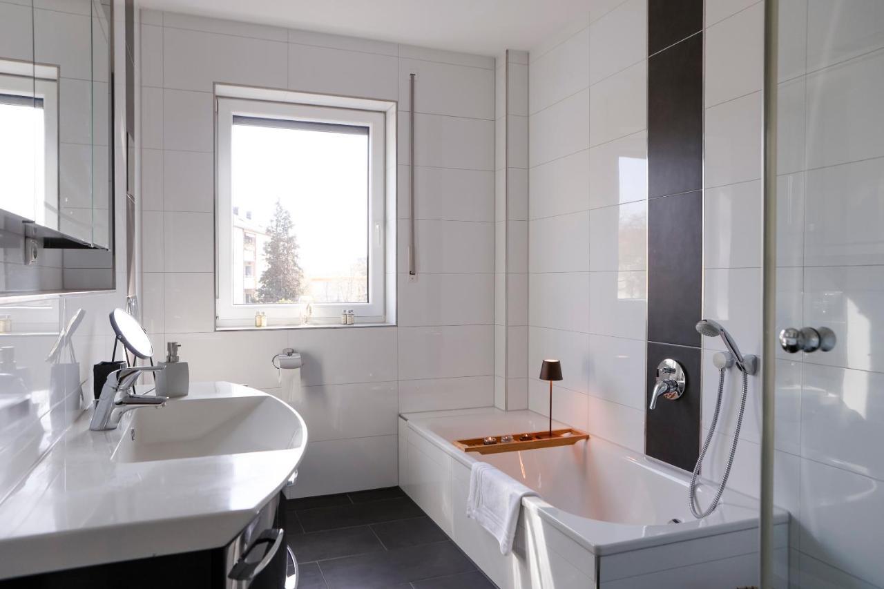 Lumen Homes - Design-Apt. Nahe Audi Und Altstadt, 3 Zimmer, Netflix Ingolstadt Ngoại thất bức ảnh