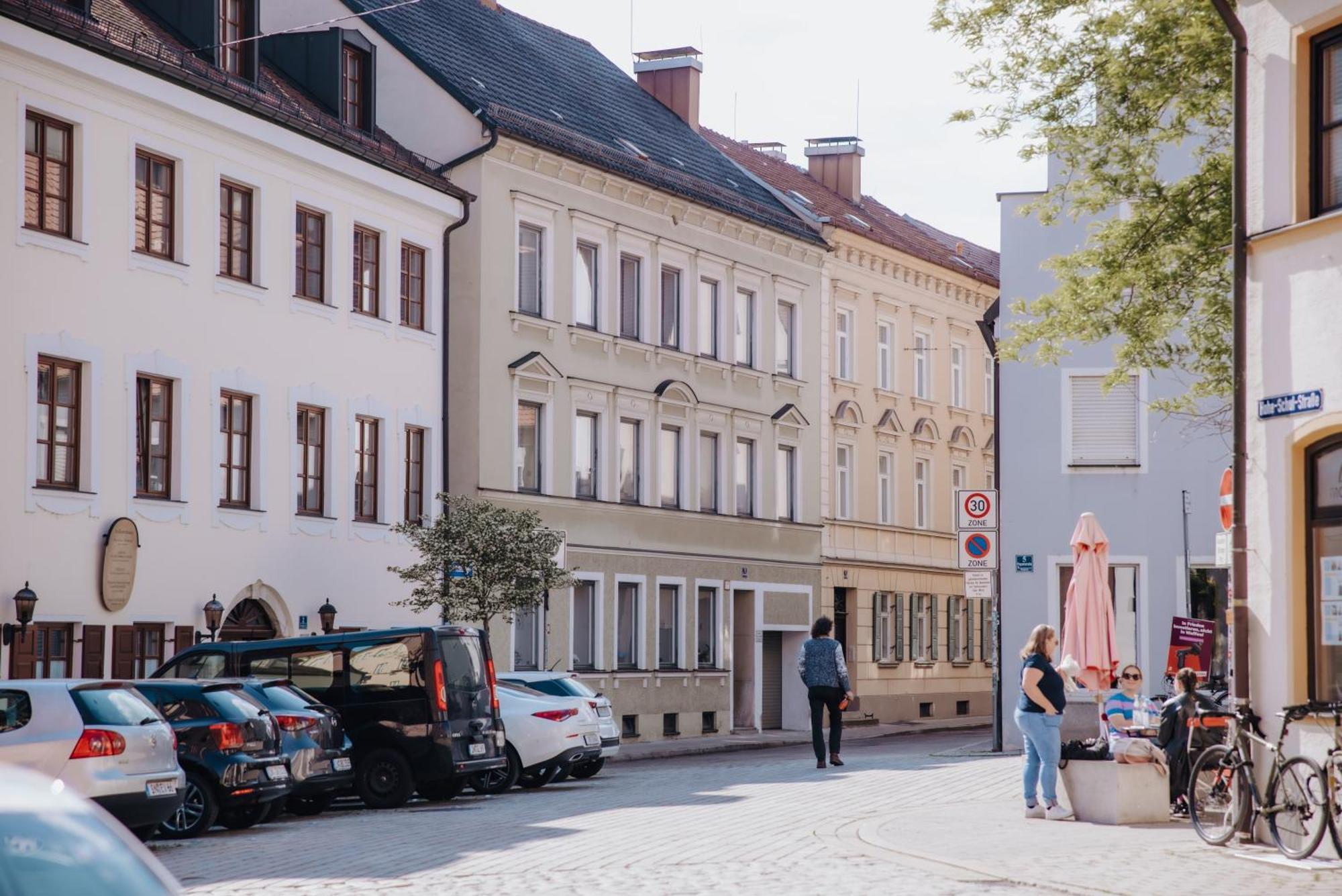 Lumen Homes - Design-Apt. Nahe Audi Und Altstadt, 3 Zimmer, Netflix Ingolstadt Ngoại thất bức ảnh